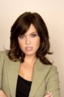 mandy_moore_32[1]