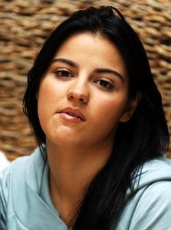 ok_1002 - maite peroni