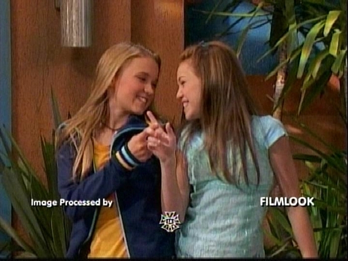 Mileyz and lily