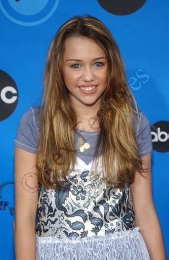 VIMHHXFWMIDJDCQSOWD - Miley Cyrus 003