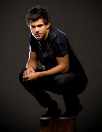 11440332_gal - Taylor Lautner