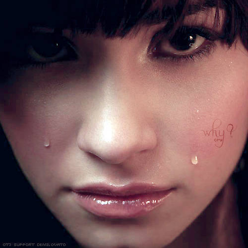 OWOMRRHSQNJKLETYSUD - Demi Lovato