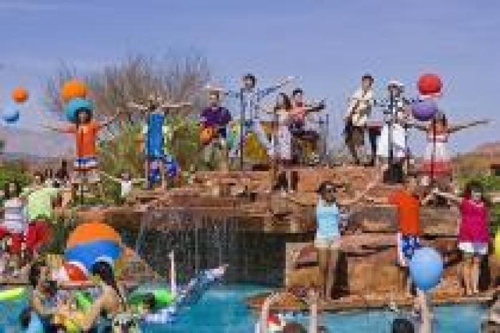DELVVCBLIQRWJJMZQTZ - high school musical
