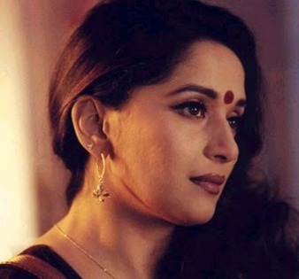 madhuri-dixit-wallpaper-62556-5641[1]