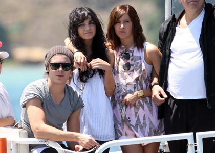 zanessa-ashley-tisdale-sydney-41 - ASHLEY TISDALE
