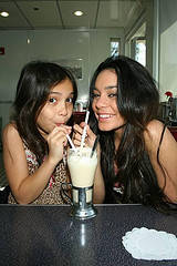 2057193664_c627d93462_m - vanessa anne hudgens