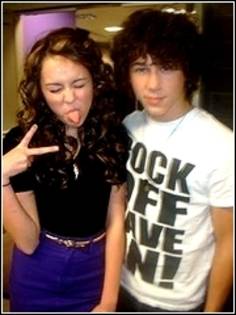 mileyandnick3[1]