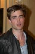 b76a4edba10910ba - robert pattinson