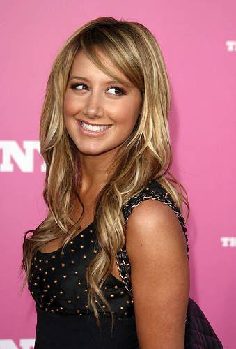 2784073297_1366e27f16 - Ashley Tisdale