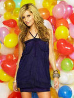 Ashley Tisdale (3) - Ashley Tisdale - Sedinta Foto 3