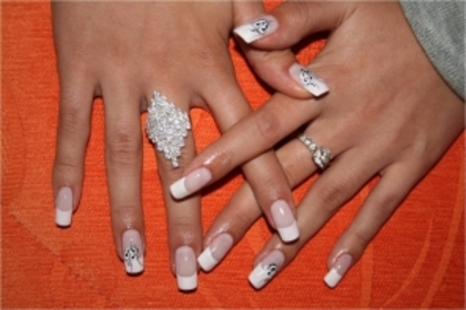 anunt-unghii-false-cu-gel-167319-296