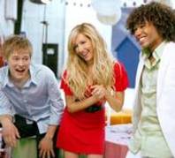 m_5cb98b783fac4ad24dd7a24bd612000e - ashley tisdale si lucas