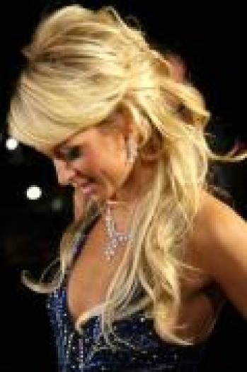 AQEQSBMRJXXXTRCFNOS - paris hilton