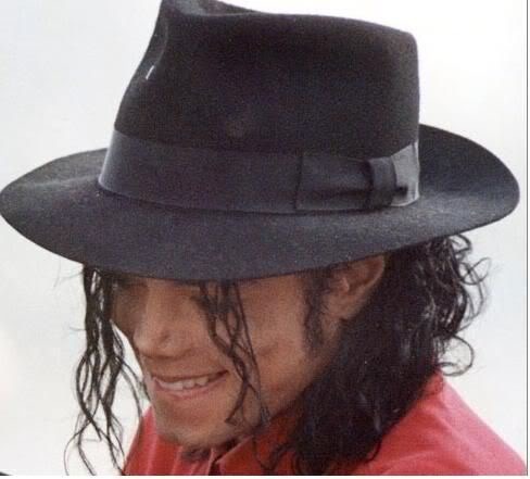 USXZJQVGSUEZLANNBMS - Cele mai mijto poze Michael Jackson