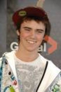 imagesCABQCX1N - CAMERON BRIGHT