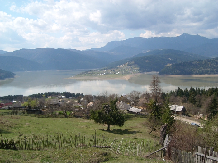 SL271776 - Manastirile din Moldova-Cheile Biazului-Lacul Rosu