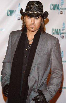 Billy-Ray-Cyrus-1246376762 - Miley and tata ei Billy Ray Cyrus