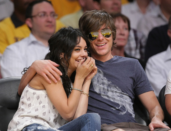 Lakers Game (20) - Vanessa Hudgens Celebrities At The Lakers Game