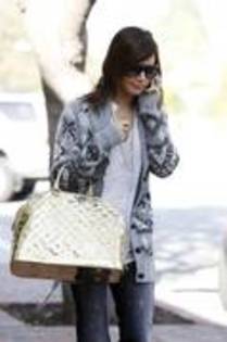 IPOFHCJWTVSFSPDOAQO - ASHLEY TISDALE IN LOS ANGELES