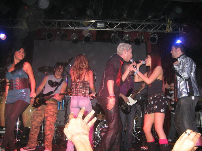 rbd040uf4 - Poze Dulce Maria