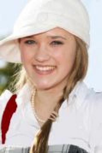 KMLYUQTEEGGGROHJTZP - emily osment