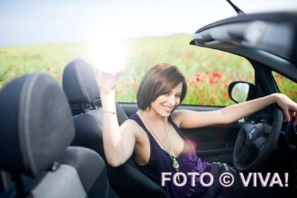 10s6grm - Laura Cosoi