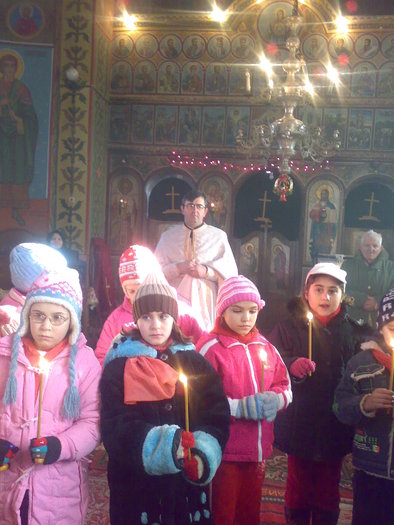10012009625 - Vadastra - programul copiilor la biserica