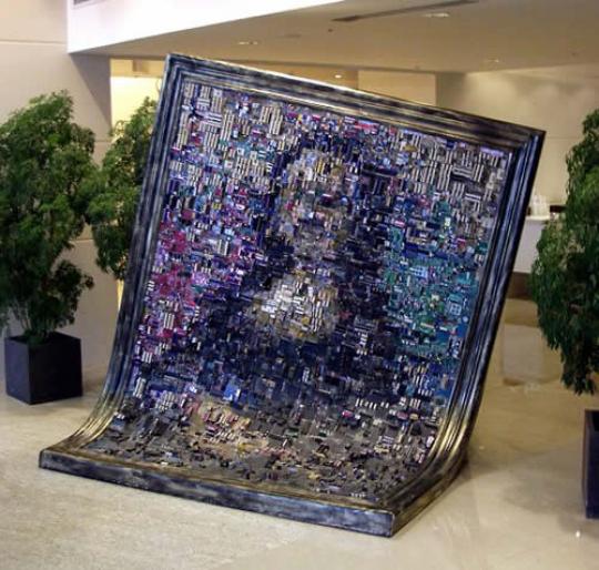 image004; A Mona Lisa made of computer chips (ASUS headquarters)
