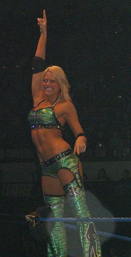 2580348450_96554efd82 - kelly kelly