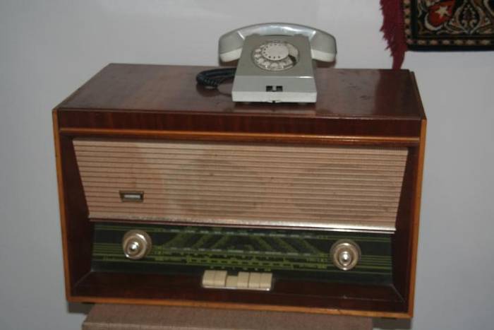 telefonul si radioul - Epoca Ceausescu