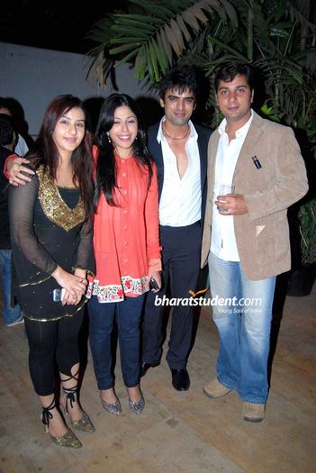 mohitmalikbirthdaybash_014 - A TA PENTRU TOTDEAUNA-Aditi Shirwaker-Chandra