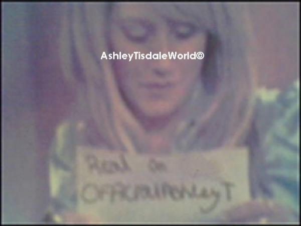 1_668222303l - personal photo  of ashley tisdale