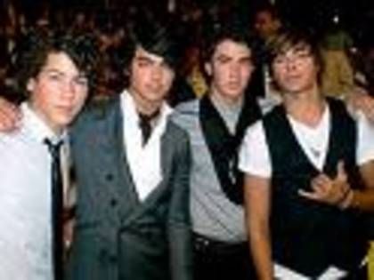 thr - Jonas Brothers