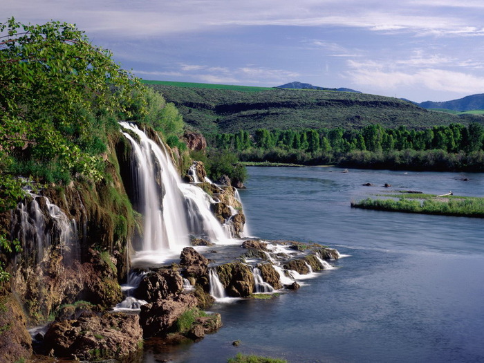 fall_creek_falls_and_snake_river_idaho__1600x1-normal - favorites