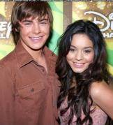 CUTBIDSDRYEFEQGOJOZ - POZE NOI VANESSA HUDGENS