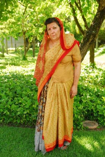 20090514185630_81269_large_puja-jandira-martini