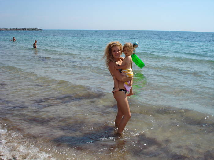 SORA MEA SI FIICA EI,DELIUTZA - MANGALIA   IUNIE 2009