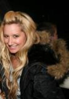 th_fannsss - ASHLEY TISDALE POZE RARE