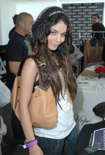 WEAXGXMMHNUAEDEILRP[1] - toate pozele mele din calculator