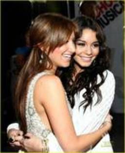 NFZPJCWFRBTBEYZPGMT - vanessa si ashley