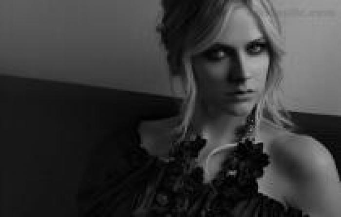 ZYXMAEYTRCJLTPTAHOT - avril lavigne