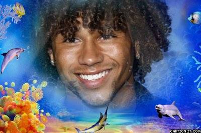 captionit103958I222D34 - poze corbin bleu