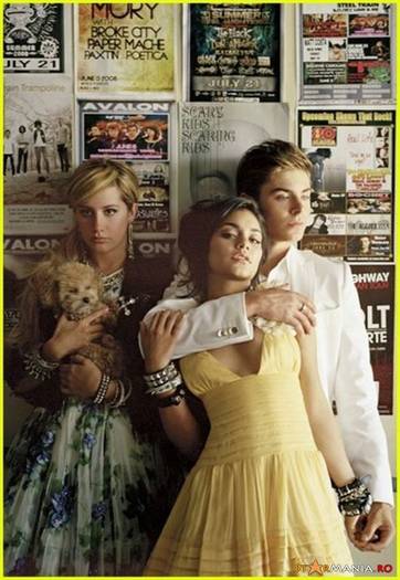 3aac8ef3bcf493142ede37d244adb336-zac-efron_91