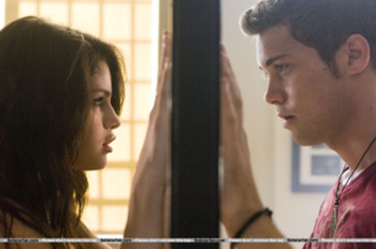 nyv70p - selena in  another cinderella  story