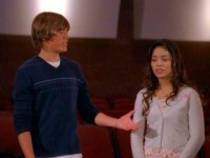 006HSM_Vanessa_Anne_Hudgens_031