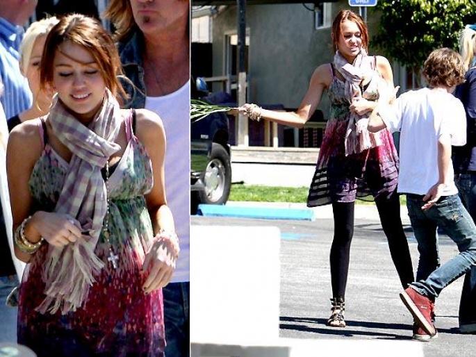 Mba9Kq803857-02 - Hannah Montana-Miley Cyrus