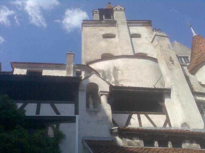 Imag090 - castelul bran_interior si exterior