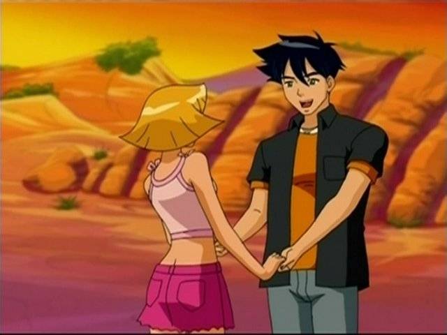 clover-and-her-boyfriend-totally-spies-2274132-640-480[1] - spioanele