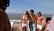 brenda-asnicar_dot_net-lagiramaslinda-dvd-caps-mardelplata-beach-0069 - brenda anicar