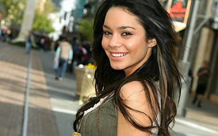 hudgens211280x800 - Vanessa Hudgens